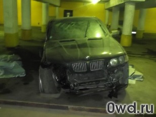 Битый автомобиль BMW X5