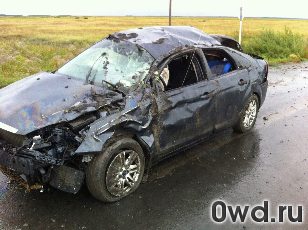 Битый автомобиль Ford Focus