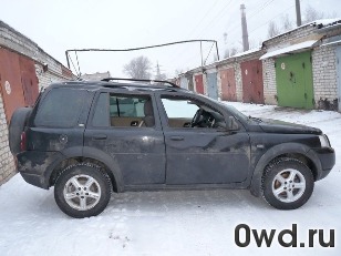 Битый автомобиль Land Rover Freelander