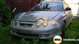 Битый автомобиль Hyundai Tiburon