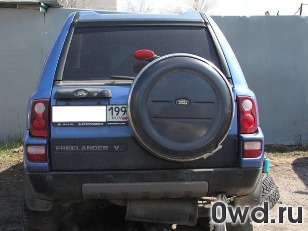 Битый автомобиль Land Rover Freelander