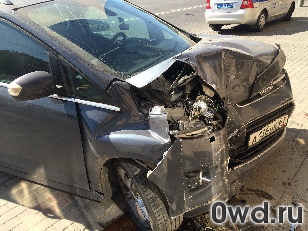 Битый автомобиль Ford C-Max