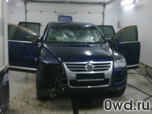 Битый автомобиль Volkswagen Touareg