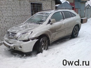 Битый автомобиль Lexus RX