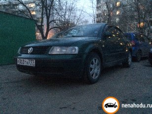 Битый автомобиль Volkswagen Passat