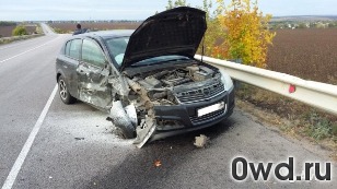 Битый автомобиль Opel Astra