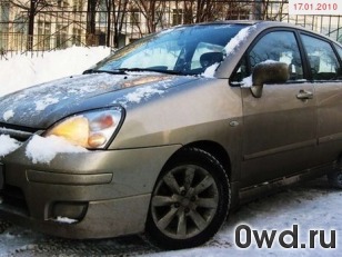 Битый автомобиль Suzuki Liana
