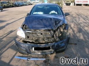 Битый автомобиль Opel Astra