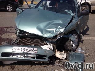 Битый автомобиль Chevrolet Lacetti