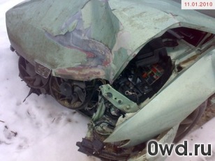 Битый автомобиль Peugeot 406