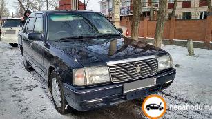 Битый автомобиль Toyota Crown