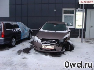 Битый автомобиль Kia Cee'd