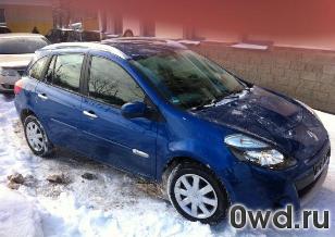 Битый автомобиль Renault Clio