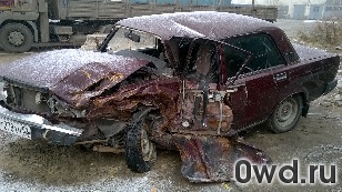 Битый автомобиль LADA (ВАЗ) 2107