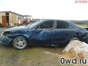 Битый автомобиль Toyota Camry