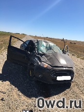 Битый автомобиль Ford Fiesta