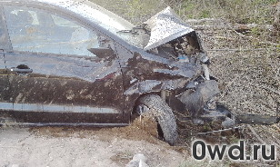 Битый автомобиль Volkswagen Polo