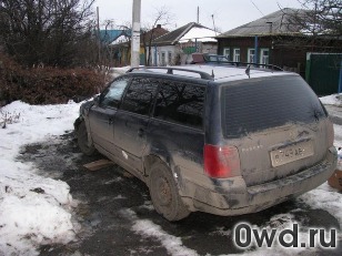 Битый автомобиль Volkswagen Passat