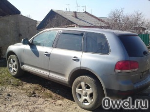 Битый автомобиль Volkswagen Touareg