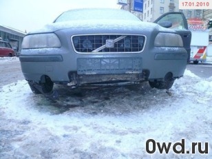 Битый автомобиль Volvo S60