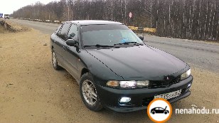 Битый автомобиль Mitsubishi Galant Hatchback