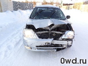 Битый автомобиль Toyota Corolla FX