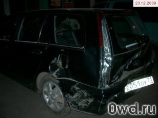 Битый автомобиль Mitsubishi Lancer