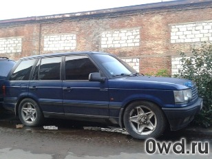 Битый автомобиль Land Rover Range Rover