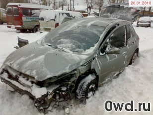 Битый автомобиль Peugeot 307