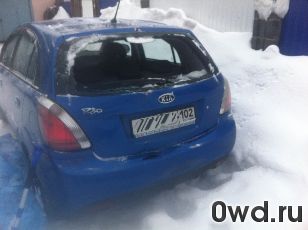 Битый автомобиль Kia Rio