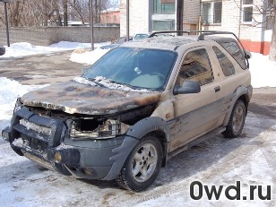 Битый автомобиль Land Rover Freelander