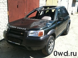 Битый автомобиль Land Rover Freelander