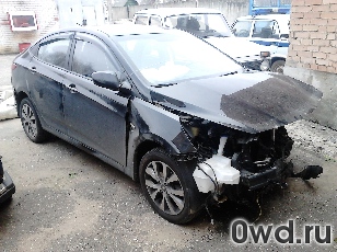 Битый автомобиль Hyundai Solaris