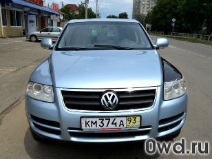 Битый автомобиль Volkswagen Touareg