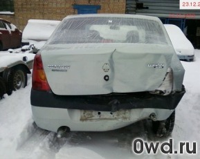 Битый автомобиль Renault Logan
