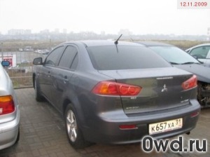 Битый автомобиль Mitsubishi Lancer