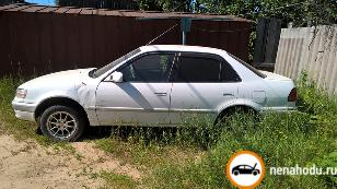 Битый автомобиль Toyota Corolla