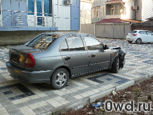 Битый автомобиль Hyundai Accent