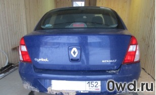 Битый автомобиль Renault Symbol