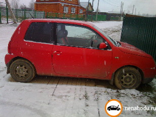 Битый автомобиль Volkswagen Lupo