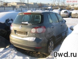 Битый автомобиль Volkswagen Golf Plus