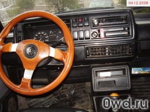 Битый автомобиль Volkswagen Golf