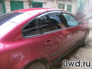 Битый автомобиль Volkswagen Passat