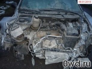 Битый автомобиль Peugeot 206