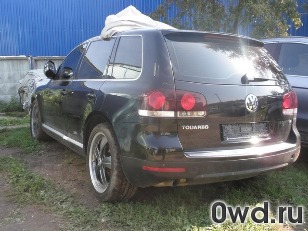 Битый автомобиль Volkswagen Touareg