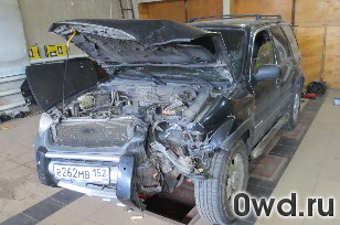 Битый автомобиль Ford Maverick