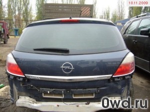 Битый автомобиль Opel Astra