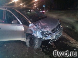 Битый автомобиль Opel Meriva
