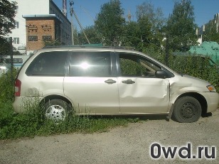 Битый автомобиль Mazda MPV