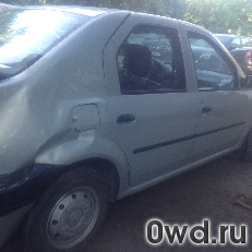 Битый автомобиль Renault Logan